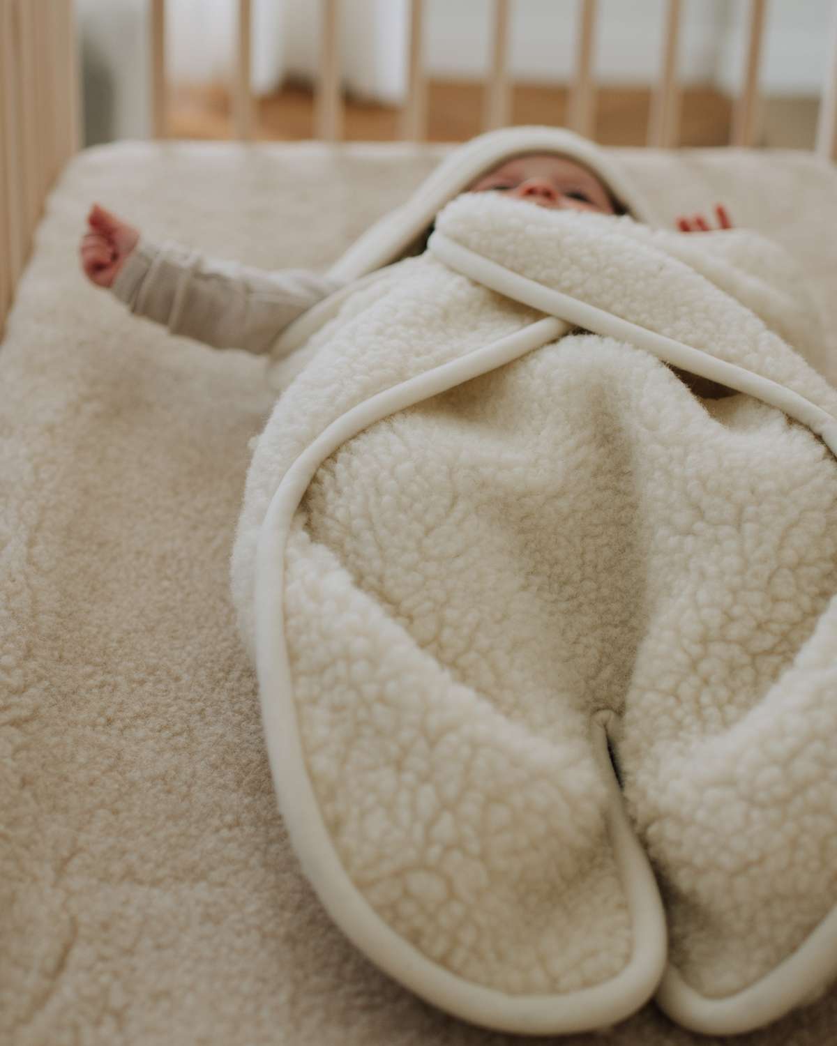 Baby wrap blanket with feet and hood - Merino wool