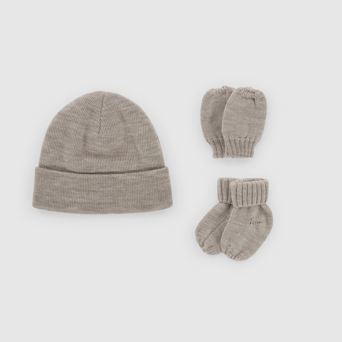 Beige merinowollen babyset met muts, wanten en slofjes – zachte warme set van 100% merinowol