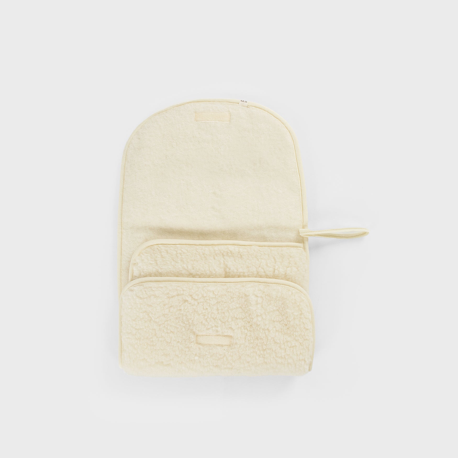 Luxe verschoonmatje voor baby – zacht, dik en comfortabel verzorgingsmatje met vakken voor luiers en doekjes.